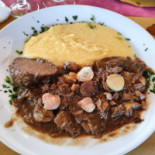 Al Cacciatore food