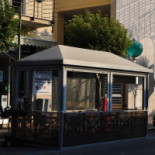Strapizzami outside