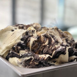 Gelateria Frel inside