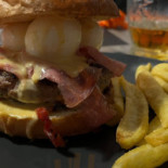 Doppio Cheddar food