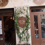 Fra Diavolo À l'intérieur