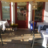 El Calieron Pizzeria inside