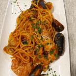 Pizzeria Dante Di Golinelli Susanna C Societa' In Nome Collettivo food