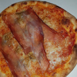 Pizzeria Tie Break food