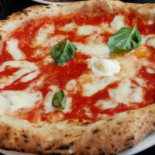 Pizza E Sfizi food