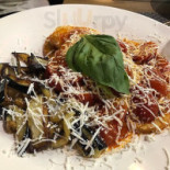 Fratelli Di Pizza food