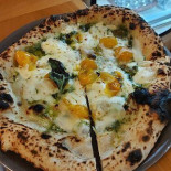 Da Gerardo Pizzeria E Braceria Nourriture