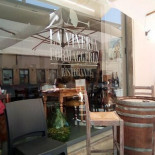 La Vineria Formaggeria inside