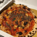 Pizzeria Napoletana O' Garibaldin food