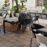 Caffe La Piazza Dentro