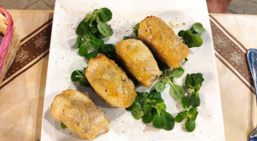 La Vecchia Masseria Pizzeria Mondello Parcheggio Interno Gratuito inside