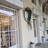 Rabbione Maria À l'intérieur