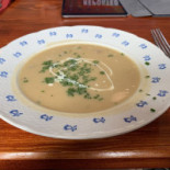 Zájezdní Hostinec U Jiskrů food