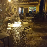 I Grilli À l'intérieur