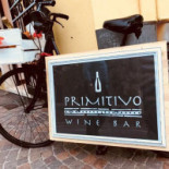 Primitivo Wine Extérieur