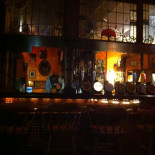 Temple Irish Pub Dentro