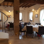 Trattoria La Vecchia Reggio inside