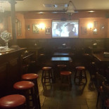 Almo's Pub Dentro