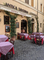 Antica Taverna inside