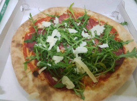 Pizza Pazza food