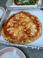 Max Pizza Bari food