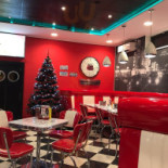 Eb Diners Dentro