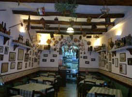 Antica Trattoria Da Ettore inside