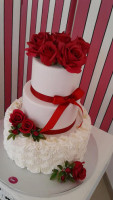 Dolcemente Ivana Cake Design food