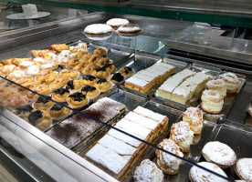 Tonlorenzi Caffe E Pasticceria food