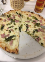 Pizzeria La Rocca food