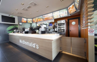 Mcdonald's inside