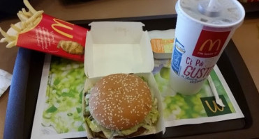 Mcdonald's Stadio Fuorigrotta food