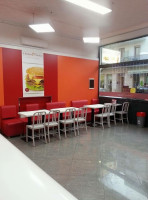 Chicken N Chicken Sottomarina inside