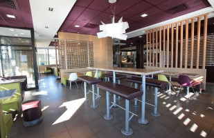 Mcdonald's Dragona inside