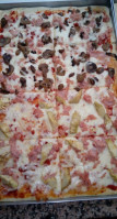 Dri Pizza food