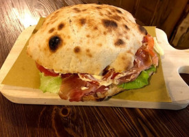 Da Lori Piadineria food