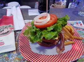 America Graffiti Diner food