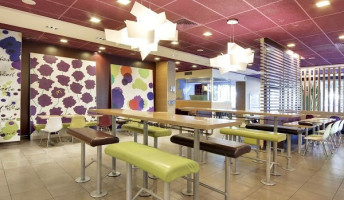 Mcdonald's Ulisse inside