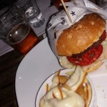 692 Secret Garden Comida