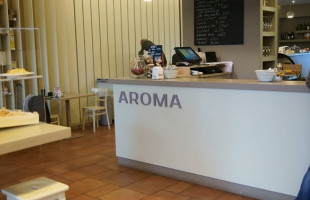 Caffe Aroma Cirie food