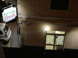 Trattoria Italia outside