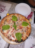 Pizzeria Antipasteria Il Cricchio food