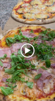 Pizzeria Babbo Natale food