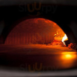 Pizza Metro inside