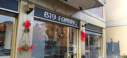 Big Family Cafe outside