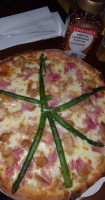 Pizza Calda food