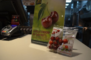 Mcdonald's Lamezia I 2 Mari food