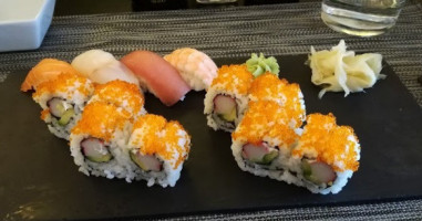 I-sushi food