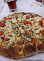 Aleci Pizzeria food