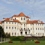 Zamek Liblice outside